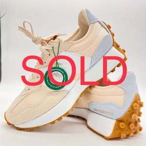 SOLD SOLD New Balance 327
Calm Taupe Morning Fog (W) Sz.7
